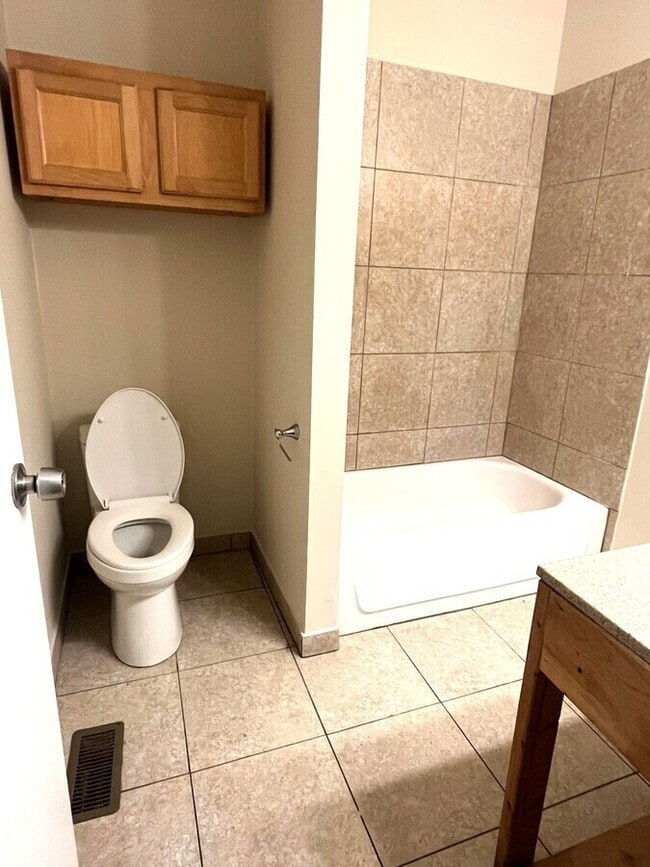 Building Photo - 154 Straight Ave SW