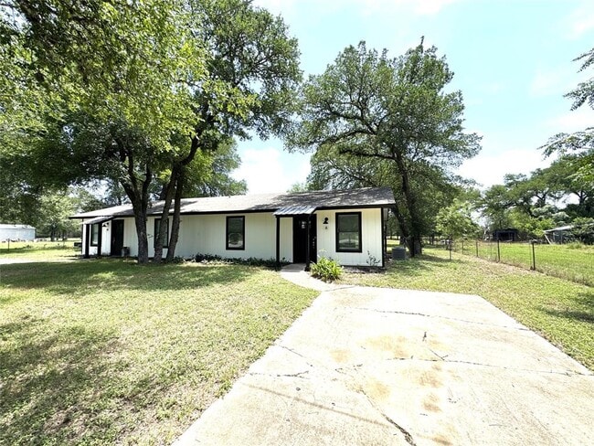 Building Photo - 1558 Lovers Ln