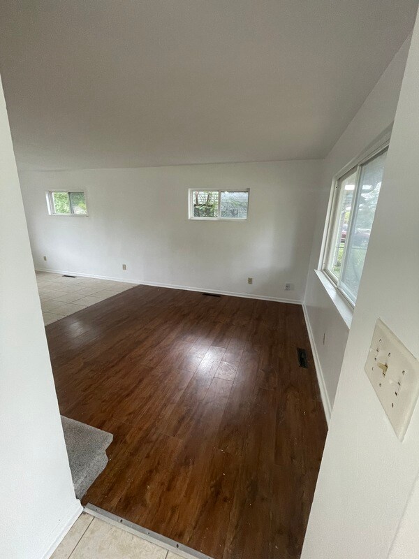 Foto del edificio - 2394 Brentnell Ave