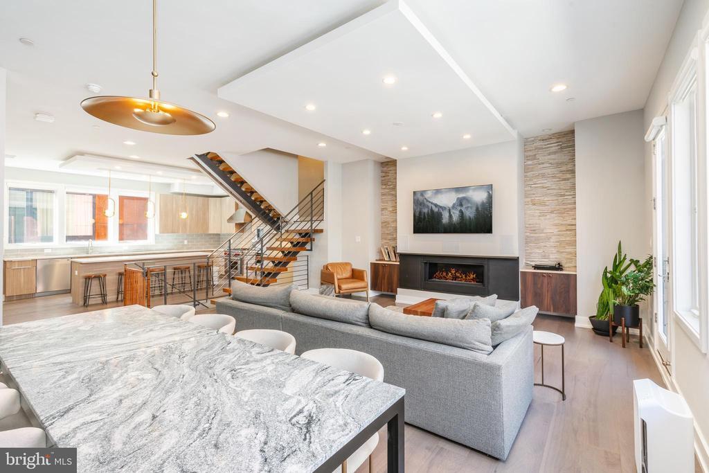 Foto principal - 609 N Galloway St
