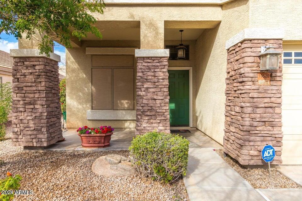 Foto principal - 10520 W Pomo St