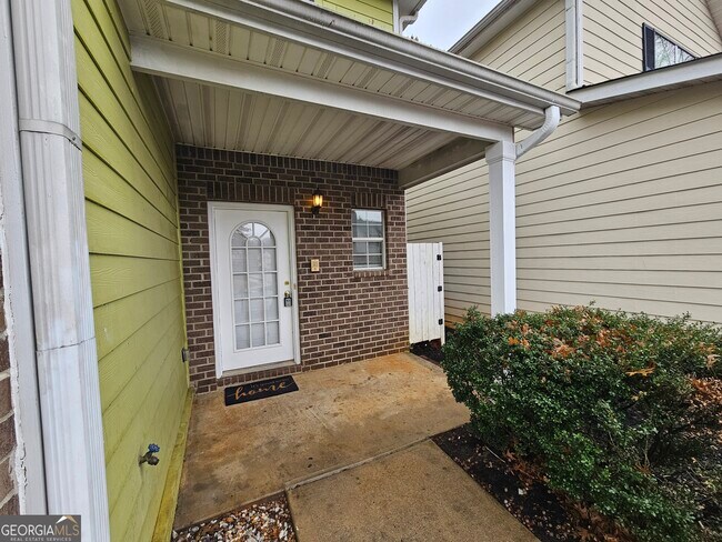 Foto del edificio - 206 Southwind Ln