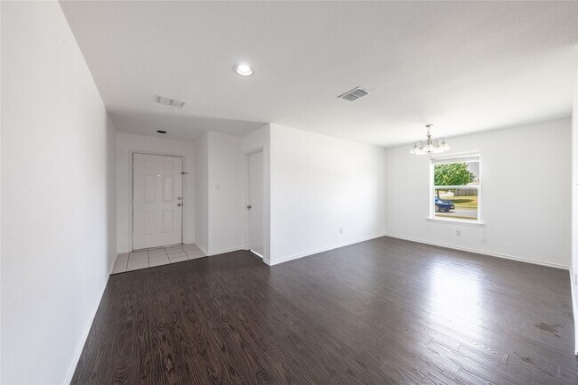 Foto del edificio - 2608 Marsha Ln