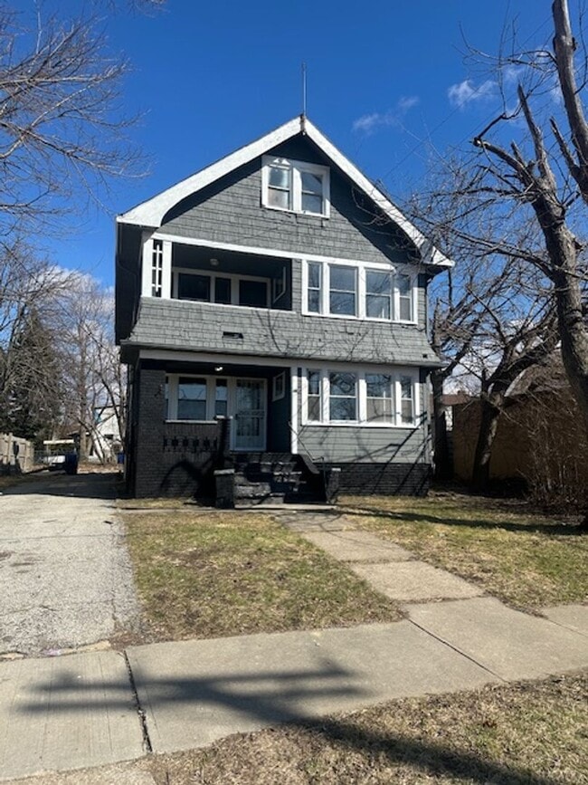 Building Photo - 1149 E 177th St