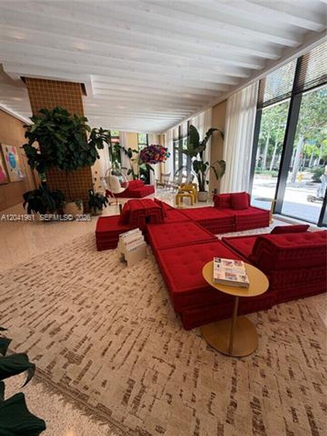 Foto del edificio - 90 NE 32nd St