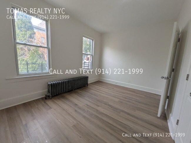 Building Photo - 26 Vineyard Ave