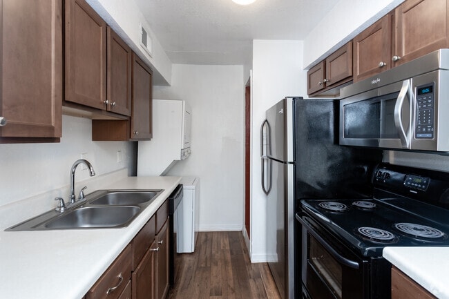 1BR,1.5BA-A4 - Montego Bay