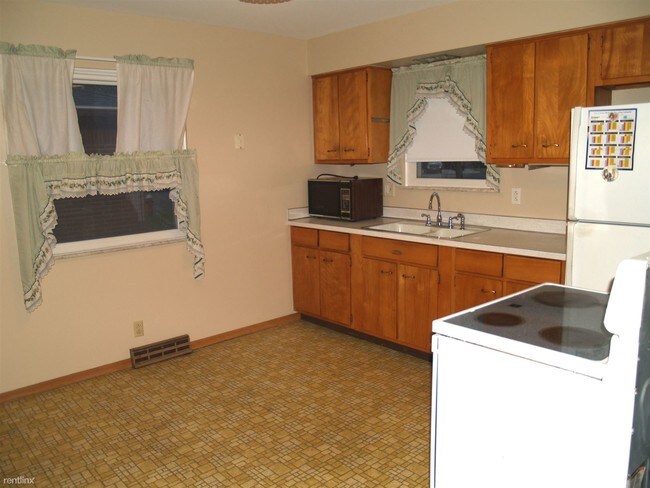 Building Photo - 6049 Van Wormer Dr
