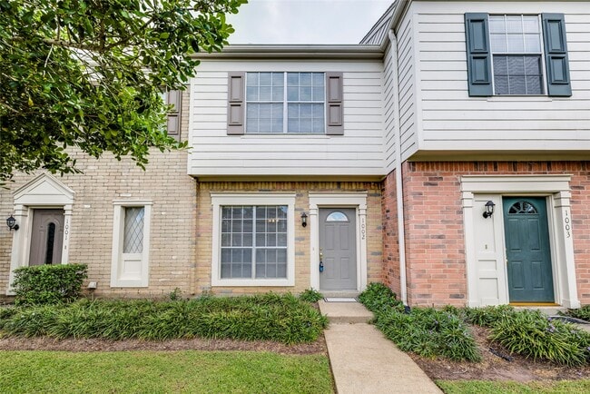 Building Photo - 2910 Grants Lake Blvd