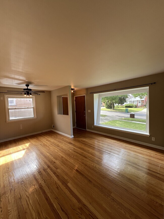 Foto del edificio - 3424 Macon Ave