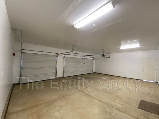 Foto del edificio - 3444 N Parkwood Ct