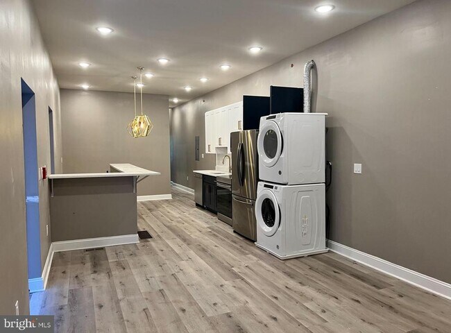 Foto del edificio - 1429 W Diamond St