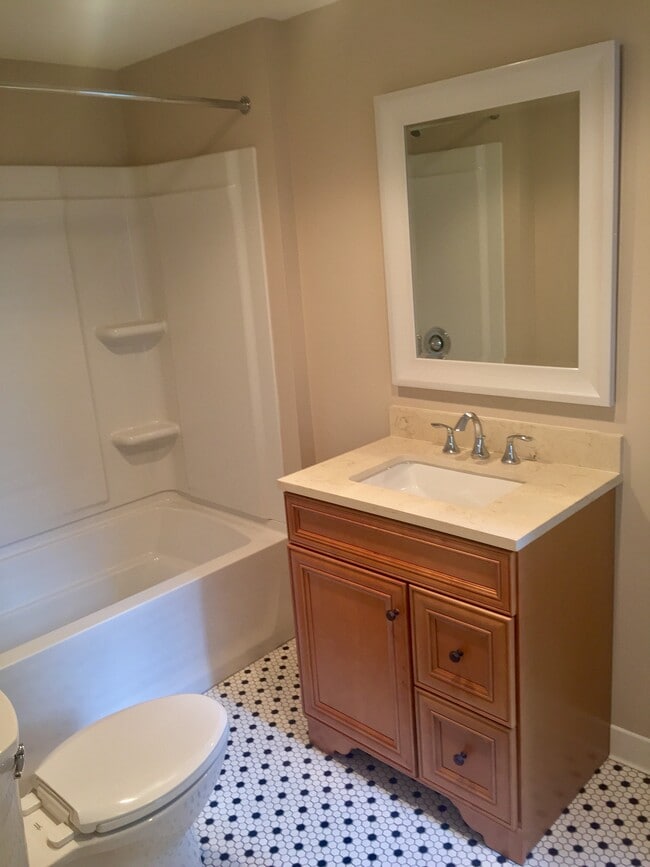 Bathroom - 117 Stratford Avenue