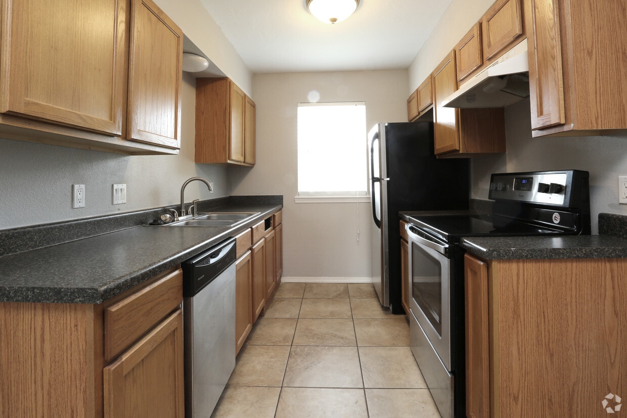 Sterling Park Apartments in Norman, OK