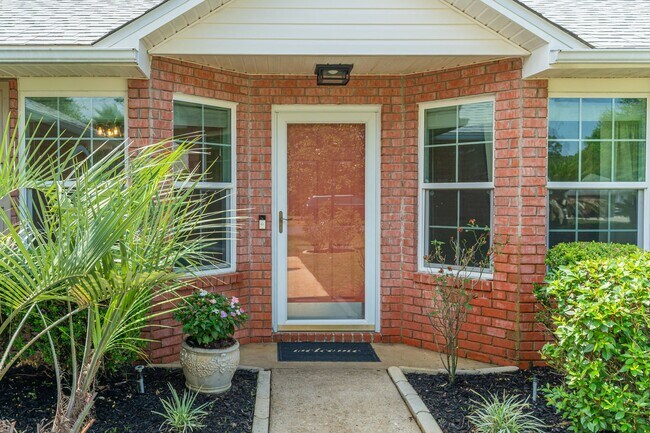 Building Photo - 4406 Southminster Cir