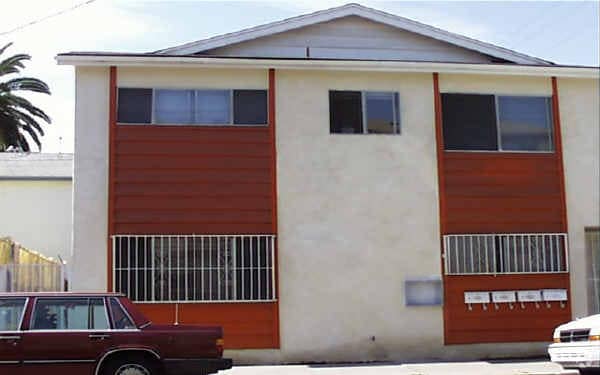 Building Photo - 2122 10th St