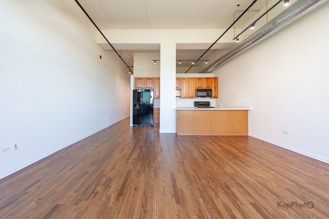 Foto del edificio - 1645 W Ogden Ave