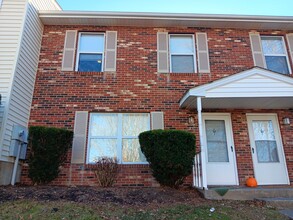 Building Photo - 237 Pheasant Run Dr