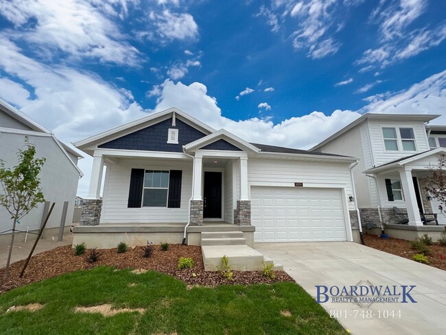 Building Photo - New 5 Bedroom Home in Highland! Amazing Fi...