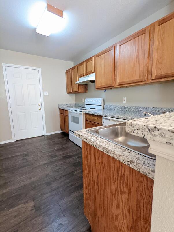 Foto del edificio - 10240 Peterson Rd