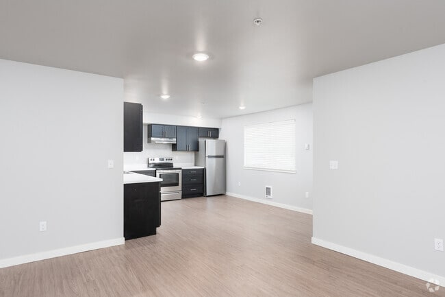 2BD, 2BA - 899SF - The Edge Apartments