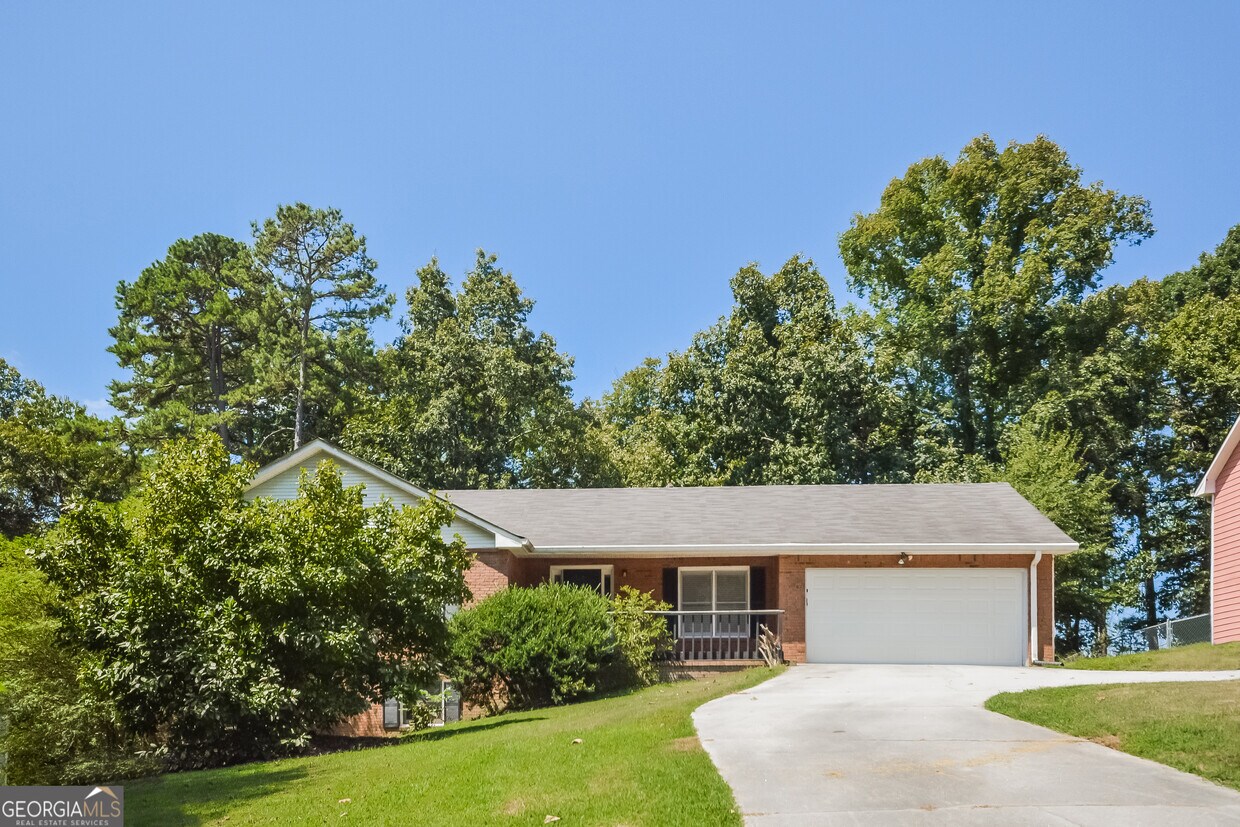 Primary Photo - 2451 Sherrie Ln SW