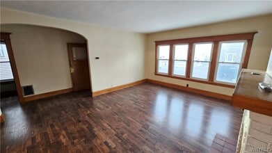 Building Photo - 307 Sterling Ave