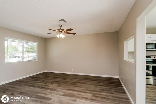 Building Photo - 4521 Fairmount Ave, Phoenix, AZ 85031