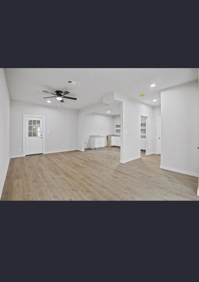 Foto del edificio - 3315 Rutledge St
