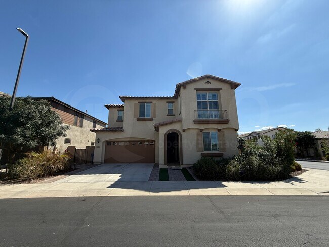 Building Photo - 213 E Lantana Dr