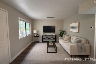 Building Photo - 1537 W Pierce St