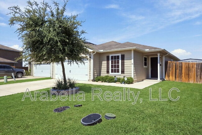 Building Photo - 11641 Claudette St