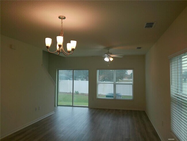 Foto del edificio - 1320 Mirabella Cir