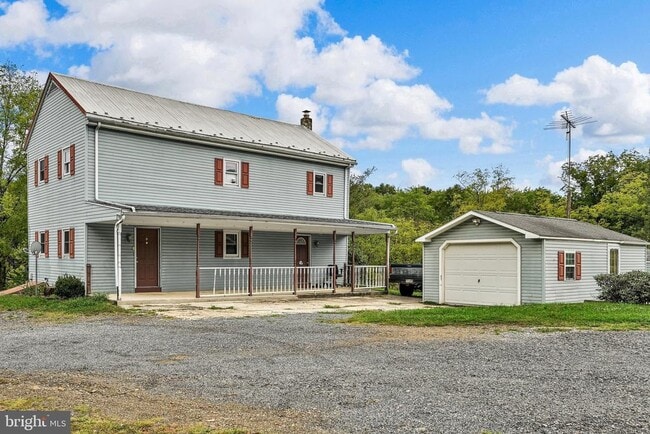 Building Photo - 44 2 1/2 Mile Rd