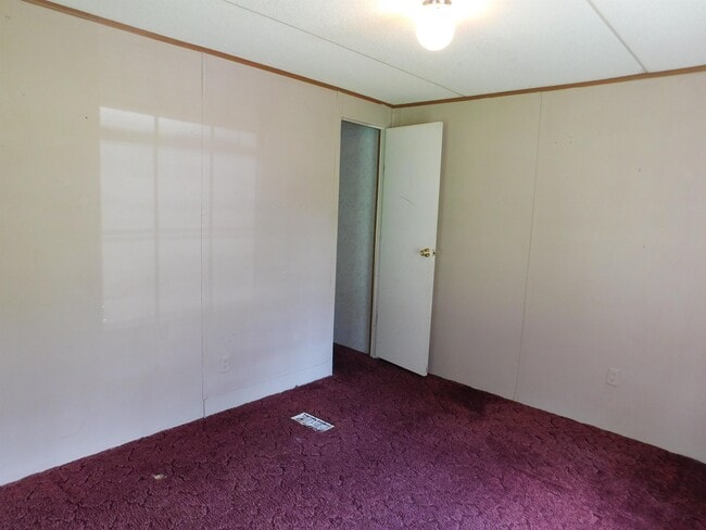 Building Photo - 511 Co Rd 267