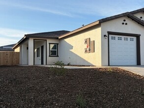 Building Photo - 6010 Cougar Trl