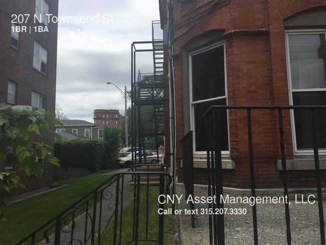 Building Photo - 207 N Townsend St