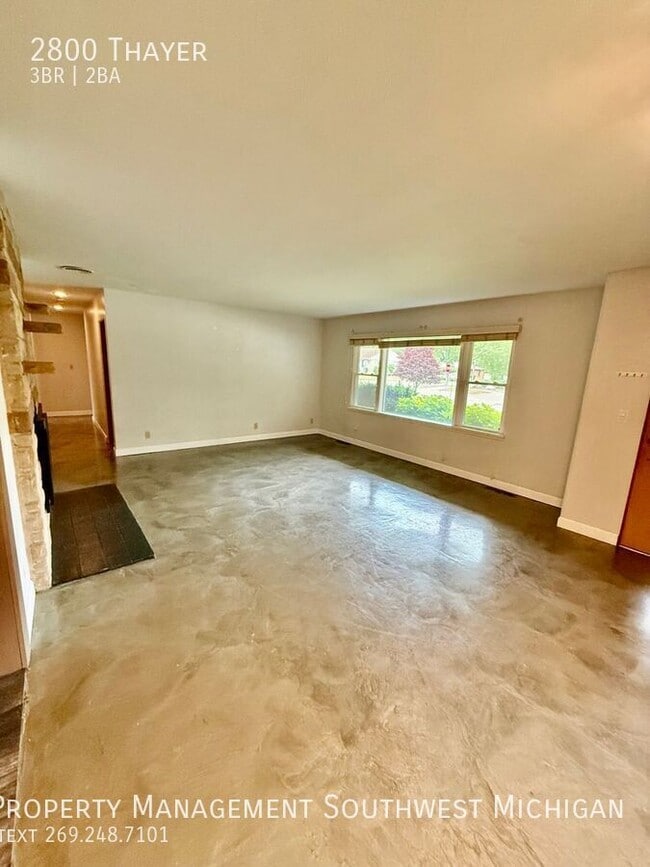 Building Photo - 2800 Thayer-