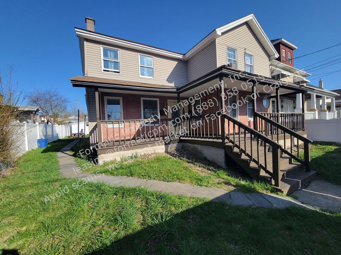 Primary Photo - 1213 Blair Ave