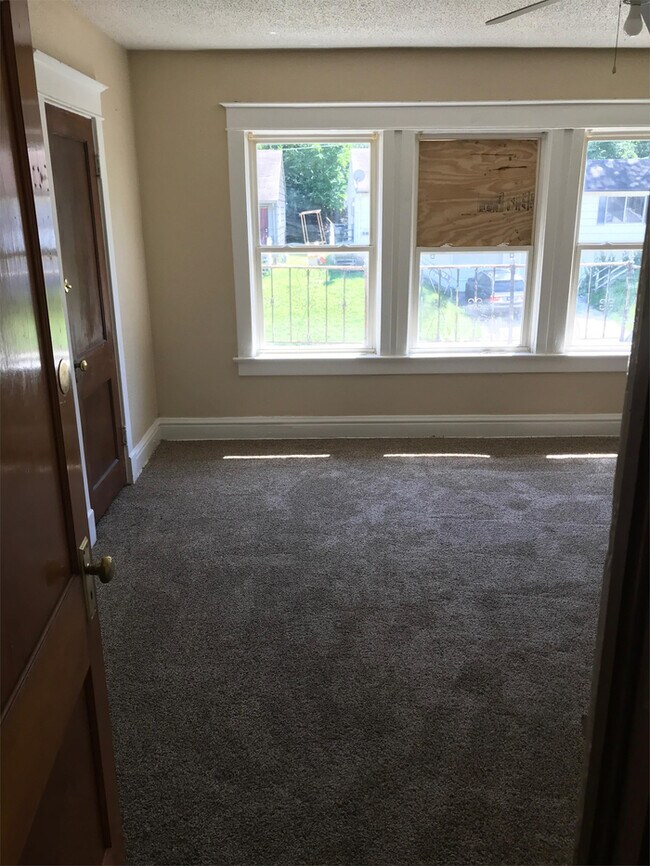 Foto del edificio - 1814 E 48th St