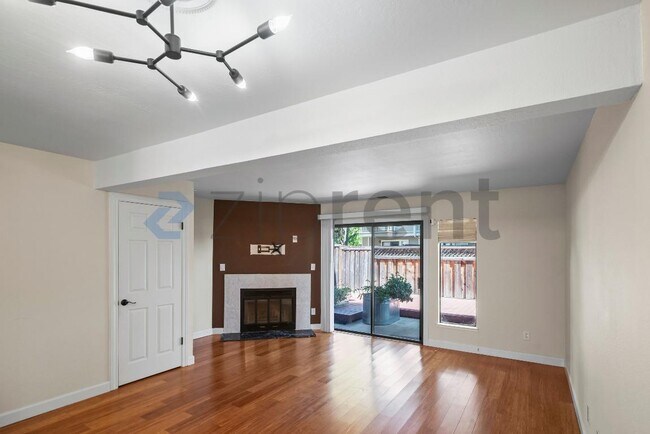 Foto del edificio - 1697 Pso Laguna Seco