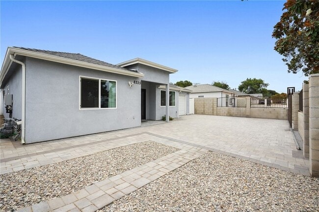 Building Photo - 8225 Ben Ave