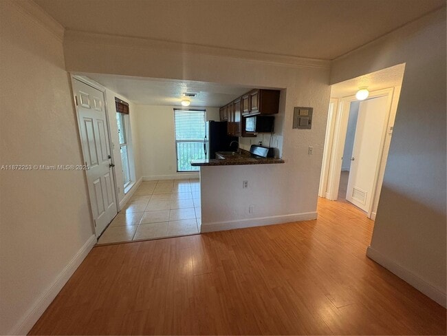 Building Photo - 241 S Royal Poinciana Blvd