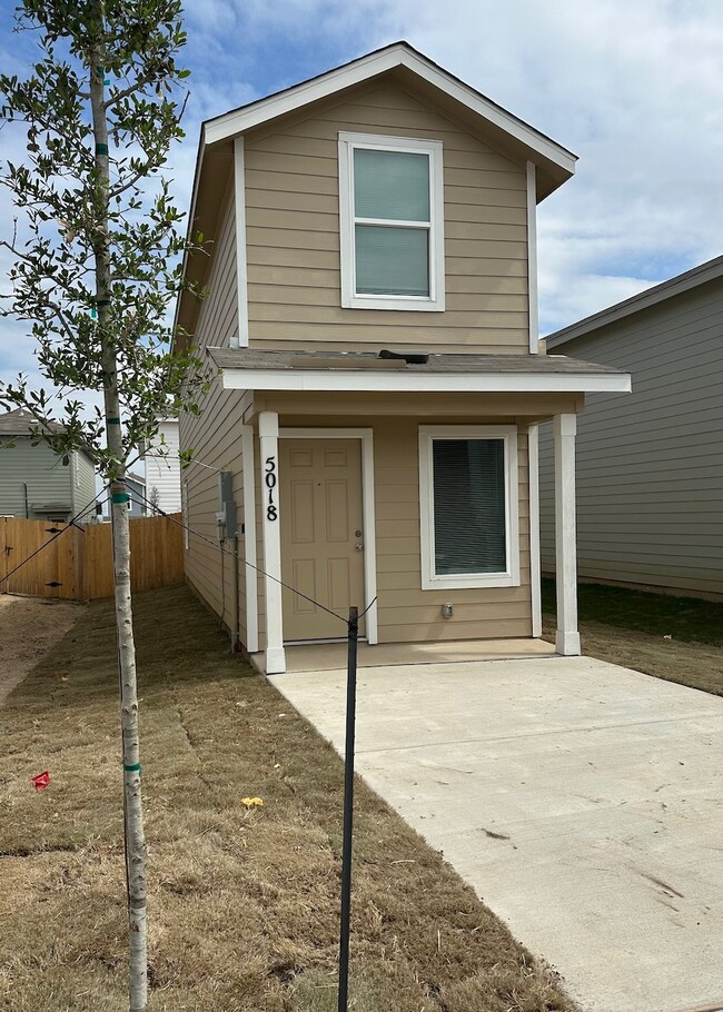 Building Photo - 5018 Primrose Rdg