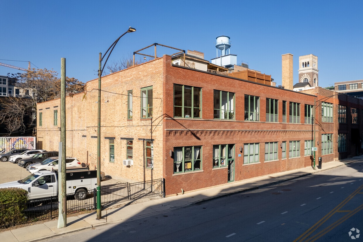 Primary Photo - Acorn Lofts