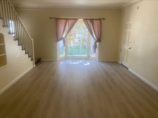 Living Room - 10461 Ashton Ave