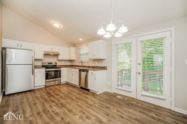 Building Photo - 2136 Summer Breeze Dr