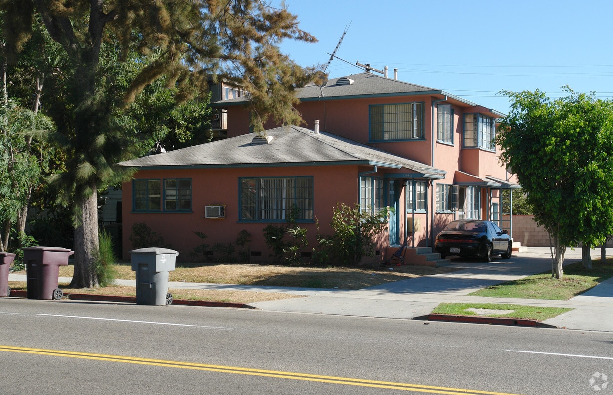 Primary Photo - 1340 E Broadway