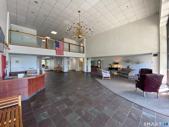 Building Photo - 111 deKoven Drive