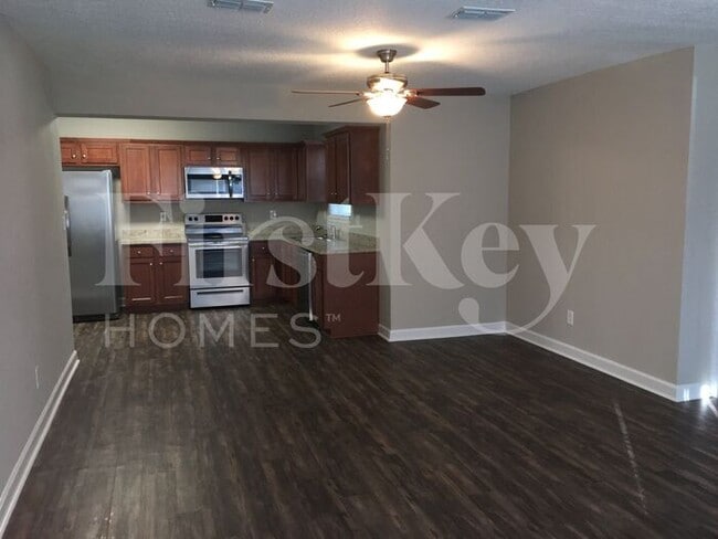 Building Photo - 4727 Ruckner Rd